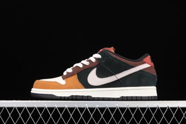 Nike SB Dunk Low "Joe Strummer" – Image 2