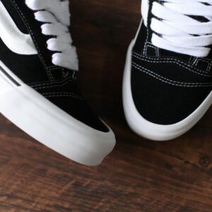 Chaussure Vans Knu Skool Authentik