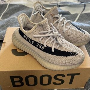 Yeezy sply 350 Authentic