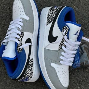 Jordan 1 Low SE True Blue