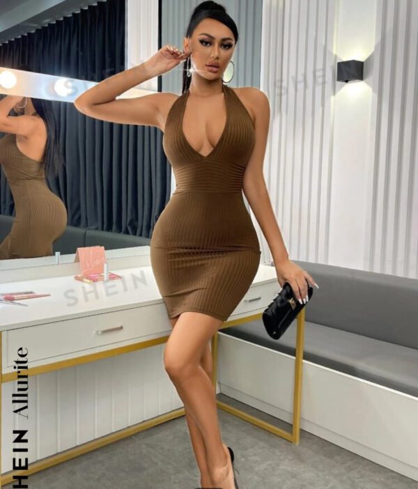 Robe d'Été EFJONE pour Femmes 2023 – Robe Mini Sans Manches, Taille Haute, Côtelée, Tricotée, Dos Nu, Col Halter, Coupe Moulante – Image 3
