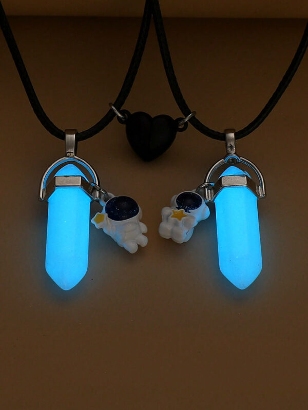 2 Pièces Collier En Forme De Cœur De Colonne Hexagonale D'astronaute De Nuit Pour Couples/amoureux/amis, Cadeaux De Noël/accessoires De Mode