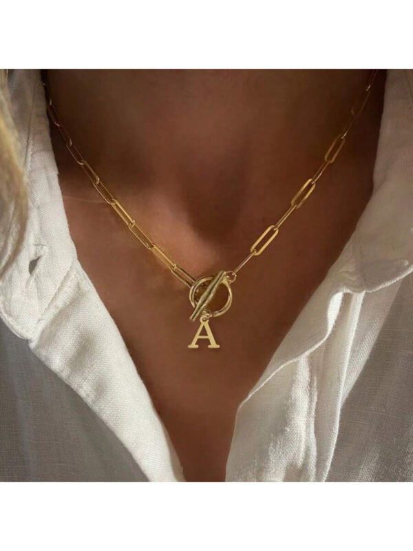 1 pièce Pendentif initial Collier en chaîne à trombone en acier inoxydable Collier Ras-du-cou pour femmes – Image 2