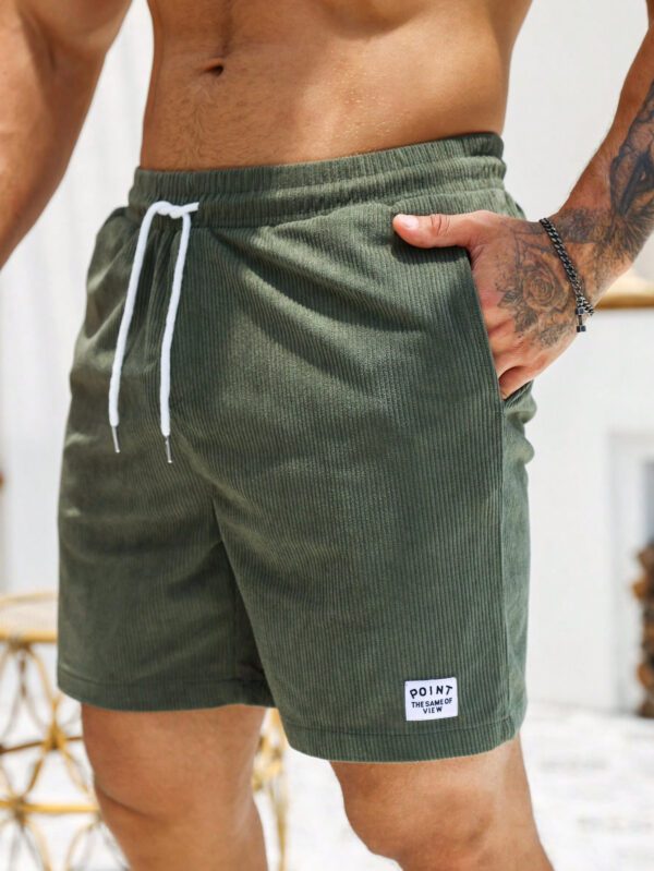 Manfinity Homme Short ample avec cordon de serrage à la taille et détail de lettres patchées pour homme – Image 2