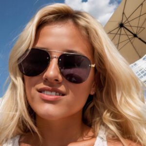 Lunettes de soleil surdimensionnées/sans monture/grandes en plastique et design classique à la mode pour l'extérieur, les voyages, la plage, la décoration de lunettes de soleil de protection UV. Accessoires de plage pour femmes. Lunettes de soleil, lunettes de soleil