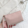 Pochette minimaliste avec dragonne – Image 3