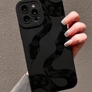 1 pièce Étui de téléphone protecteur doux avec imprimé python noir et peinture colorée, antichoc, compatible avec les téléphones iPhone et Samsung pour le style grunge, cadeau pour petit ami