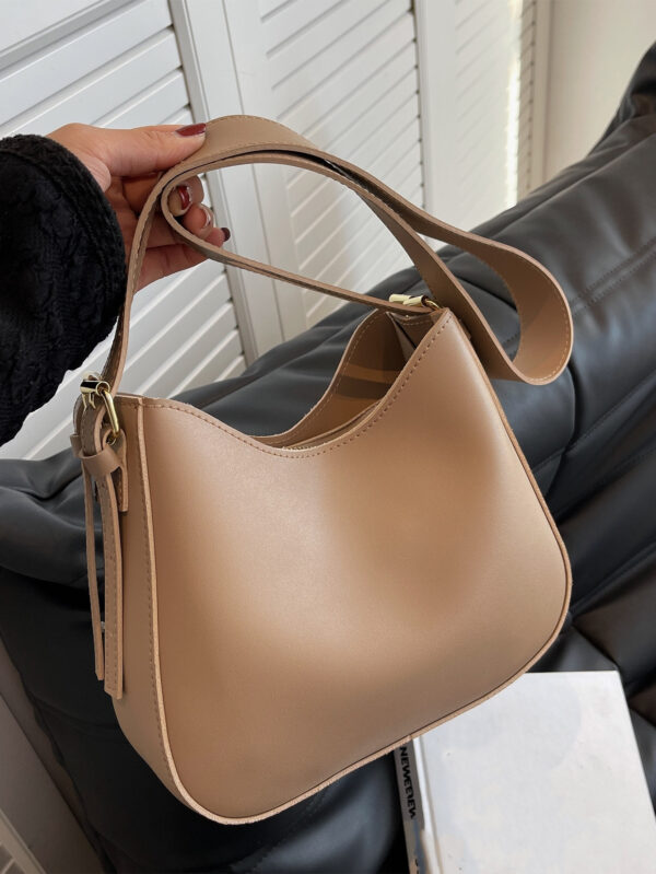 Sac hobo minimaliste à bride réglable – Image 2