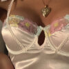 Robe de lingerie dos nu sexy avec détail de nœud en satin et broderie florale – Image 6