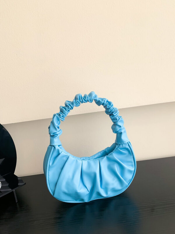Mini sac à main froissé pour femme de couleur unie en forme de nuage et de croissant – Image 3
