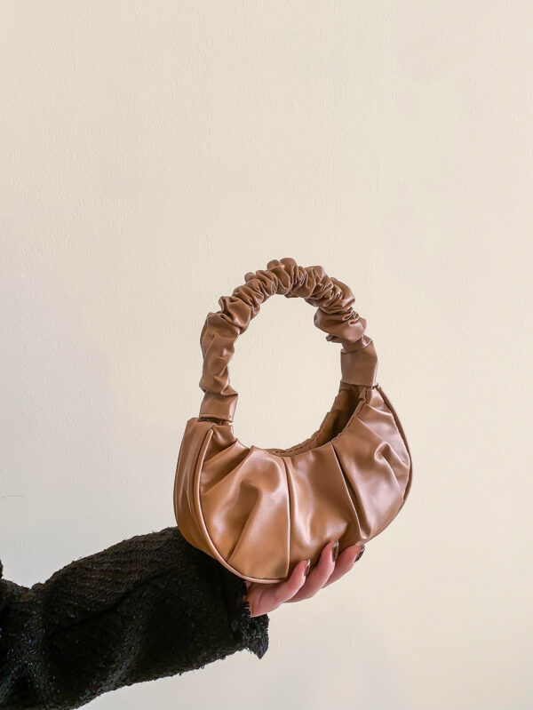 Mini sac à main froissé pour femme de couleur unie en forme de nuage et de croissant – Image 6