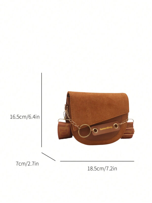 Mini sac bandoulière simple de couleur unie, mat, avec lettre et rabat. Bandoulière large. Convient pour le shopping, le portefeuille, les jeunes femmes, les étudiants, les nouveaux arrivants et les cols blancs. Très adapté pour le bureau, l'université, le travail, les affaires, les déplacements, les activités extérieures, les voyages et les sorties – Image 4