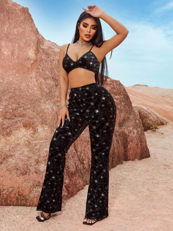 SHEIN SXY Ensemble deux pièces pour femme de mode bohème de style occidental pour festival de musique, comprenant un top cami avec franges décoratif ajustable, élégant et sexy en peluche noire avec des paillettes argentées, et un pantalon à taille haute, élastique et taille haute décoré de paillettes argentées. – Image 8