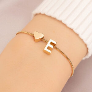 1 pièce Bracelet charm simple et avec symbole de cœur, bracelet à maillons avec 26 lettres de l'alphabet anglais de conception rétro, Saint-Valentin