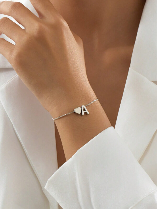1 pièce Bracelet charm simple et avec symbole de cœur, bracelet à maillons avec 26 lettres de l'alphabet anglais de conception rétro, Saint-Valentin – Image 10