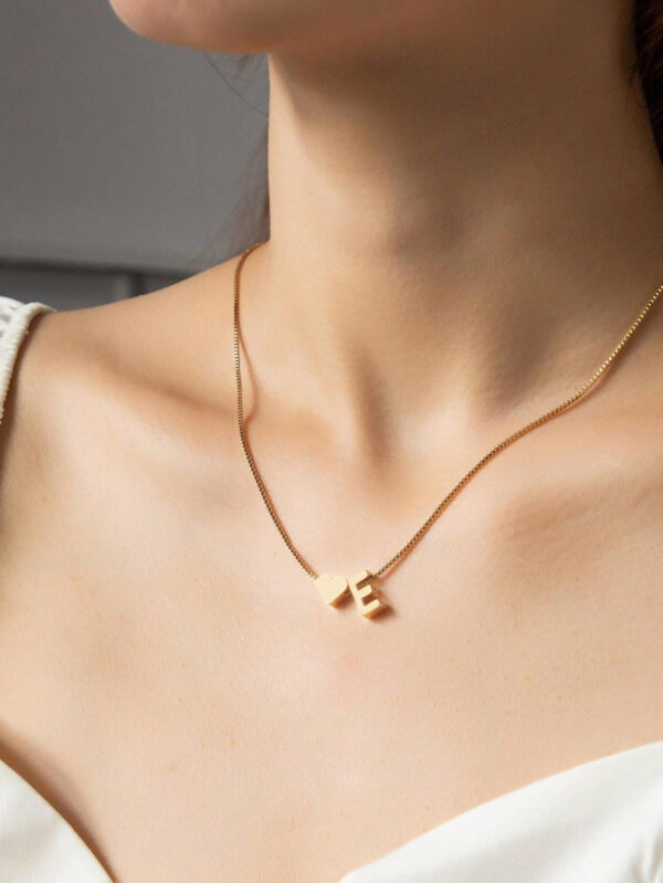 1 pièce Bracelet charm simple et avec symbole de cœur, bracelet à maillons avec 26 lettres de l'alphabet anglais de conception rétro, Saint-Valentin – Image 12