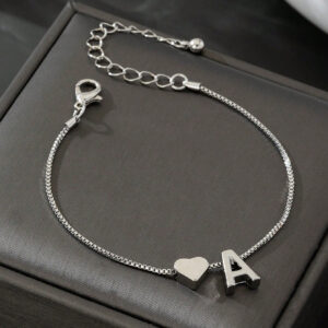 1 pièce Bracelet charm simple et avec symbole de cœur, bracelet à maillons avec 26 lettres de l'alphabet anglais de conception rétro, Saint-Valentin