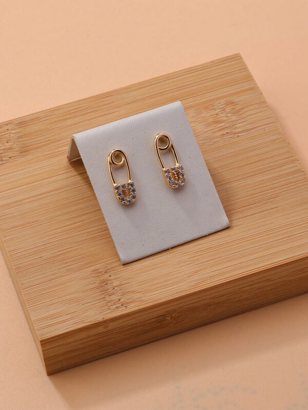 1 paire de boucles d'oreilles clous simples et élégantes en forme de U avec strass (la carte n'est que pour l'affichage, non incluse) – Image 2