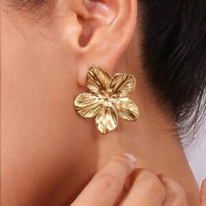 2 pièces Boucles d'oreilles pour femmes en acier inoxydable doré avec fleur et trèfle à cinq feuilles, convient pour cadeau, fête et activités de team building pour la Saint-Valentin