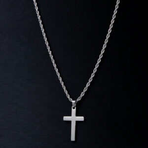 1 pièce Nouvelle mode Pendentif croix en acier inoxydable plaqué or 18K avec chaîne en corde tordue, convenable pour un bijou de port quotidien pour hommes et comme cadeau