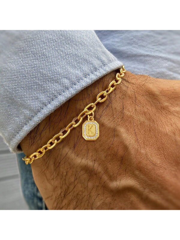 1 pièce Bracelet chaîne en acier inoxydable de couleur or avec pendentif initial rectangle en zircone pavé, simple pour homme