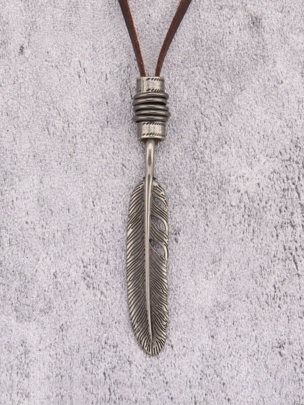 1 pièce Collier marron réglable avec pendentif en alliage en forme de plume, collier à longue chaîne décoratif unisexe, cadeau pour les fêtes – Image 4