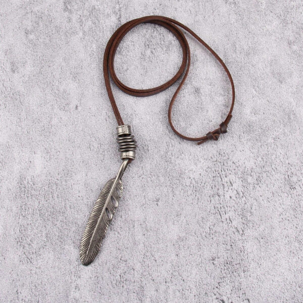 1 pièce Collier marron réglable avec pendentif en alliage en forme de plume, collier à longue chaîne décoratif unisexe, cadeau pour les fêtes – Image 15