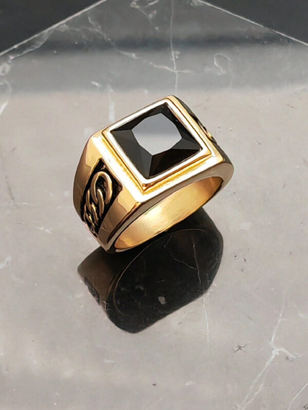Bagues en acier inoxydable plaqué or en titane pour homme, avec pierre d'onyx noire, bijoux de mode – Image 7