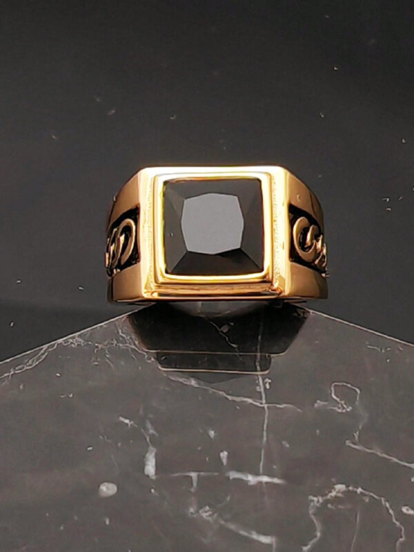 Bagues en acier inoxydable plaqué or en titane pour homme, avec pierre d'onyx noire, bijoux de mode – Image 13