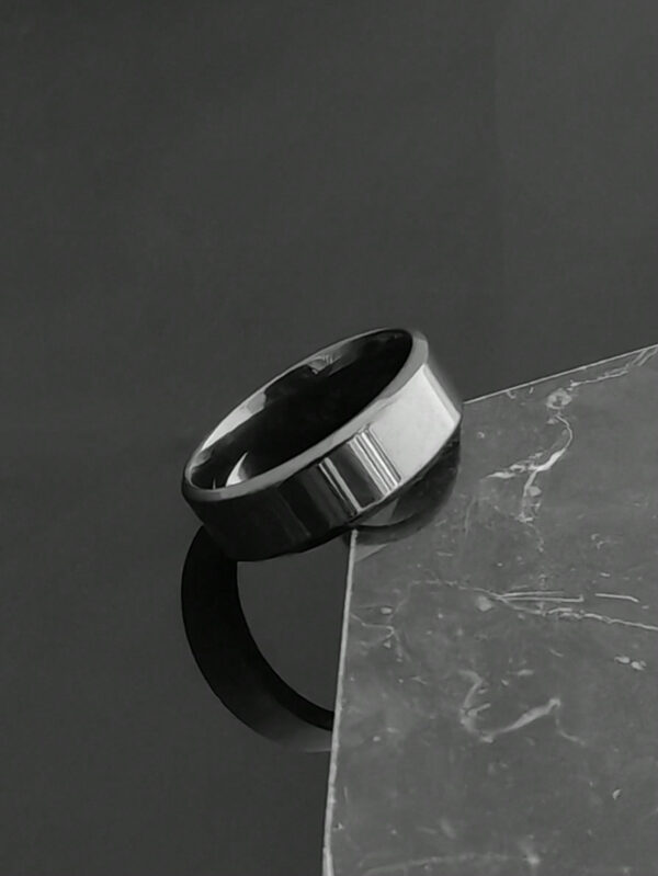 Cadeau de Saint-Valentin 2025 Bagues en acier inoxydable plaqué noir de haute qualité avec formes géométriques, bijoux pour homme – Image 9