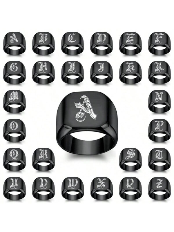 1 pièce Bague carrée avec lettre majuscule de l'alphabet A à Z pour hommes, 26 pièces Bague initiale de style gothique couleur argent, cadeau pour les couples, amis, petit-ami, fête des pères, anniversaire, bijoux en acier inoxydable pour le port quotidien des hommes