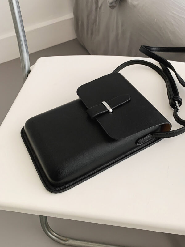 Mini sac carré à rabat minimaliste pour hommes, sac à main, sac d'école, sac banane, sac de sport pour lycéens et étudiants universitaires. Sac en cuir imperméable, idéal comme cadeau pour les fêtes de Noël, de la Saint-Valentin, d'Action de grâce. Sac besace, sac fourre-tout, sac de voyage, sac vintage – Image 5