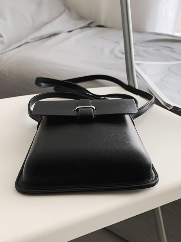 Mini sac carré à rabat minimaliste pour hommes, sac à main, sac d'école, sac banane, sac de sport pour lycéens et étudiants universitaires. Sac en cuir imperméable, idéal comme cadeau pour les fêtes de Noël, de la Saint-Valentin, d'Action de grâce. Sac besace, sac fourre-tout, sac de voyage, sac vintage – Image 6