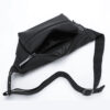 Sac de poitrine imperméable avec compartiments multiples et fermeture éclair, simple et élégant, avec bandoulière. Sac banane, sac de taille, sac de voyage. Grande capacité, multifonctionnel, idéal pour les voyages, vacances, sorties. Sac vintage noir, accessoires de vacances pour hommes, sac de retour à l'école avec ceinture vintage – Image 7