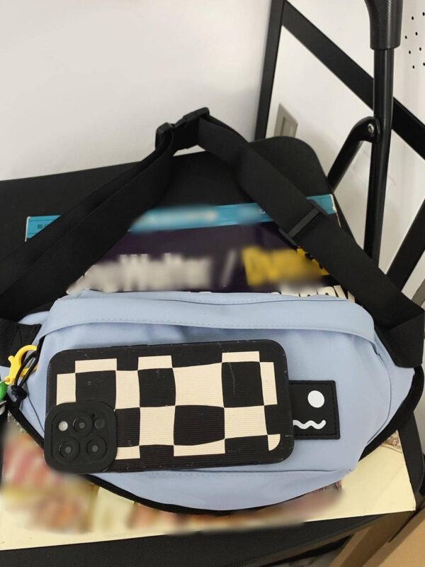 Sac de poitrine, sac banane, sac bandoulière pour hommes. Cadeaux amusants pour les voyages, Noël, fête de Thanksgiving. Cadeaux pour hommes en vacances, randonnée. Grand sac multifonctionnel, portable et tendance pour l'extérieur. Idéal pour les étudiants, les pères, les petits amis. Sac à l'épaule, sac banane, sac ceinture, sac messenger, sac de cavalier, sac de taille, sac de poitrine pour hommes, sac latéral, cartable, sac en cuir, sac besace, sac de hanche. Accessoires de voyage, accessoires pour les vacances d'été, rentrée scolaire. – Image 3