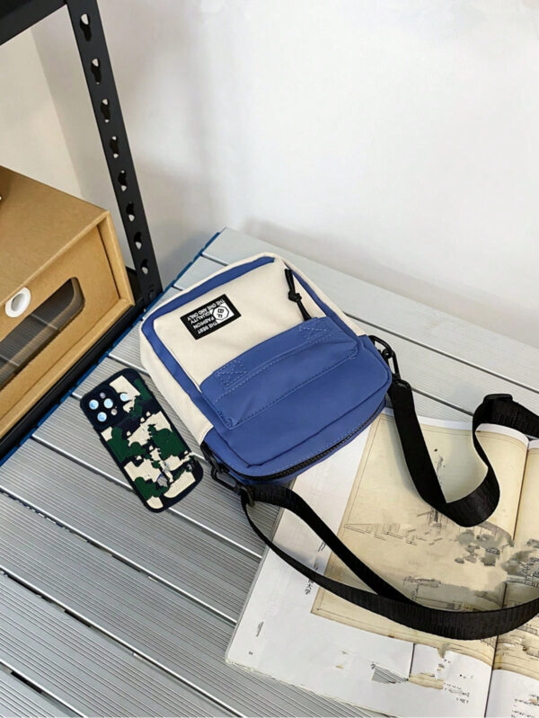 Décoration en forme d'astronaute, sac messenger en canevas mini crossbody pour homme, sac fourre-tout à motif blocs de couleurs, idéal pour Noël, Thanksgiving, automne, voyage d'hiver, cadeaux de vacances, sac messager, sac à bandoulière, sac de plage, sac de sport, cadeaux de Noël, Joyeux Noël, sac pour homme, randonnée, cadeaux de randonnée, étudiant, grande capacité, multifonction, plein air, portable, mode décontractée, cadeaux pour papa, voyage, drôle, sacs latéraux, sacoche, sac, sac cabas, sac de voyage, camping, sac banane, rentrée scolaire – Image 9