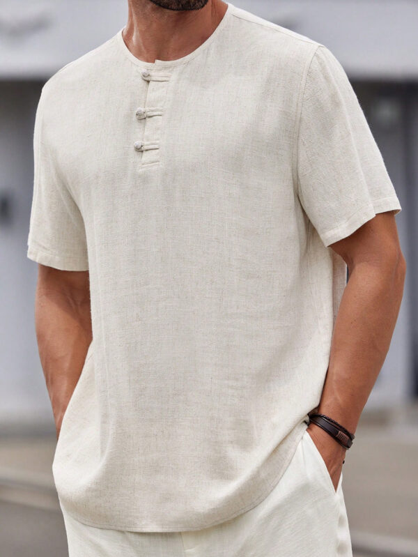 Manfinity Modomio Chemise casual à col rond tissée unie avec boutons devant, manches courtes, convenant pour l'été, les vacances, le mari