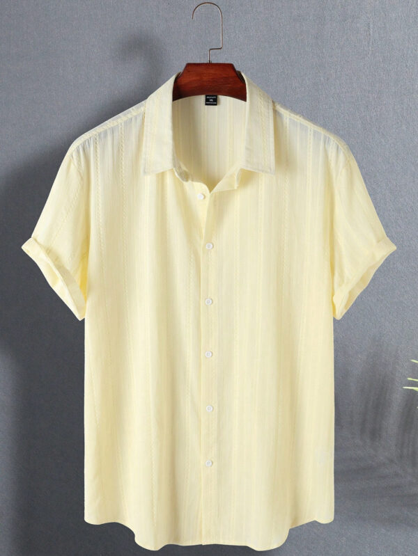 Manfinity Homme Chemise casual pour hommes à manches courtes unie avec col contrastant de couleur unie, pour l'été, pour sortir