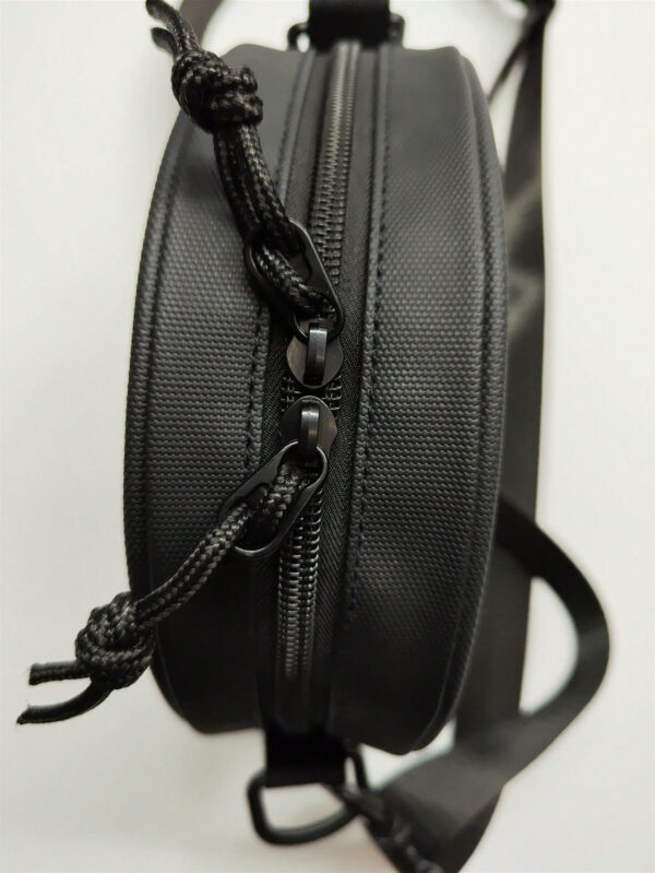 2 pièces/set Sac banane et sac à bandoulière pour hommes, mini sac messager, cadeau amusant pour les voyages et les vacances, cadeau pour hommes, sac pour ordinateur portable de grande capacité multifonction pour l'extérieur, étudiant, sac Goyard, sac banane, sac de cavalier, sac de taille, sac en cuir, sac noir, accessoires de voyage, accessoires de vacances, sac de camping, sac à bandoulière pour hommes, sacs d'été, retour à l'école – Image 6
