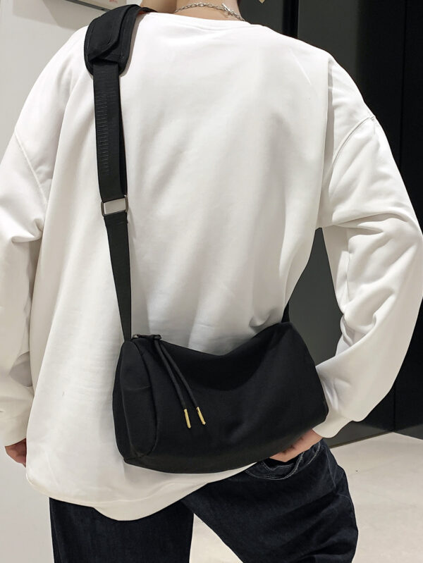 LESHAJIA Sac banane multifonctionnel pour étudiants du secondaire, étudiants de première année d'université, hommes, sac casual en nylon minimaliste. Sac d'école pour les voyages, le collège, les activités de plein air, les sports, les déplacements. Sac de messager stylé et portable, cadeau de Noël amusant, sac de voyage, sac d'accessoires de vacances pour hommes, sac banane de camping pour hommes
