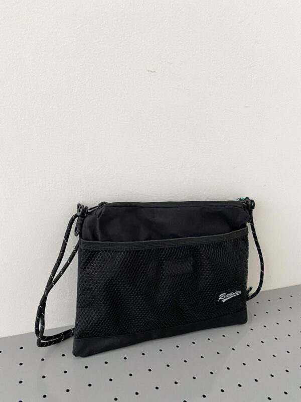 rollthedice Sac à fermeture éclair avec décoration de patch de lettre, ajouré. Sac à main, sac à bandoulière, sac de sport pour lycée, université, école supérieure. Sac polyvalent pour étudiant universitaire, sac de poitrine, sac à bandoulière, sac noir, sac de randonnée, cadeau, sac de voyage grande capacité, sac décontracté Goyard, sac latéral, sac besace, accessoires de voyage, sac de camping, sac à dos de retour à l'école – Image 5