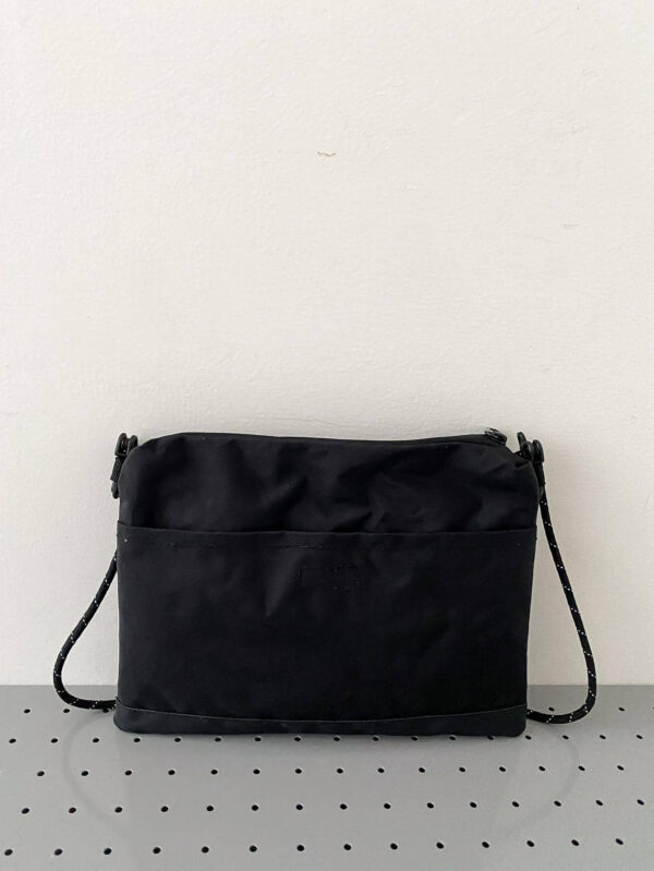 rollthedice Sac à fermeture éclair avec décoration de patch de lettre, ajouré. Sac à main, sac à bandoulière, sac de sport pour lycée, université, école supérieure. Sac polyvalent pour étudiant universitaire, sac de poitrine, sac à bandoulière, sac noir, sac de randonnée, cadeau, sac de voyage grande capacité, sac décontracté Goyard, sac latéral, sac besace, accessoires de voyage, sac de camping, sac à dos de retour à l'école – Image 6