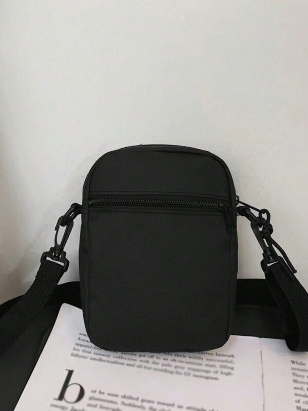 HELLFUNCO Sac bandoulière d'artiste de style rétro de rue pour hommes avec patch lettres, vacances – Image 3