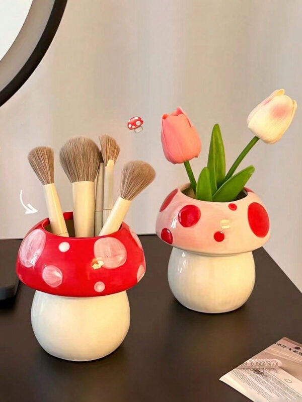 1 pièce Porte-crayon en forme de champignon en céramique mignon - organisateur de bureau pour pinceaux de maquillage et fournitures de bureau, design décoratif créatif pour étudiants et filles, support à stylo adorable pour fournitures et accessoires de bureau de couleur pastel – Image 3
