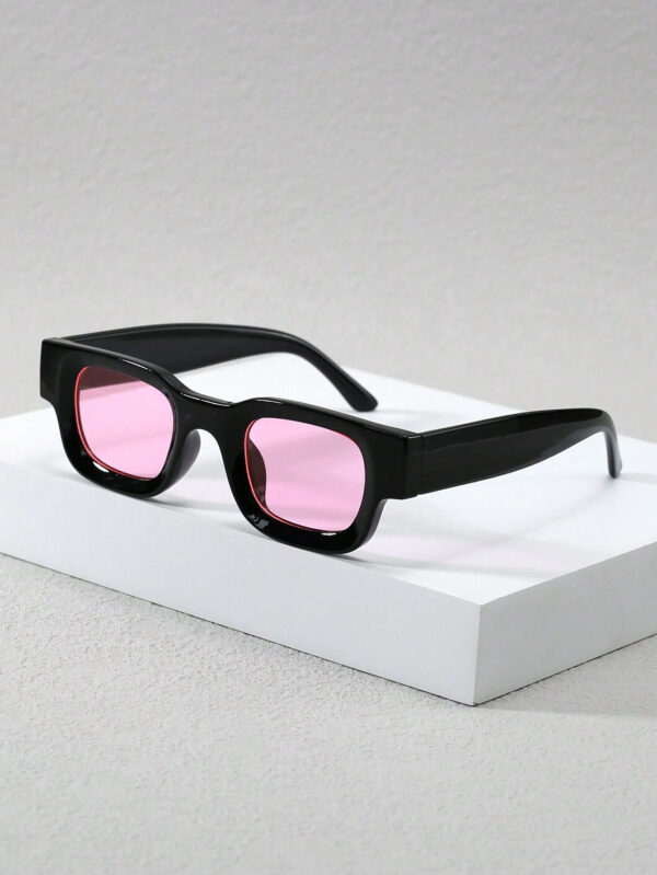 1 pièce Lunettes de mode à monture étroite et épaisse rectangulaire avec surface concave pour le style de rue et les accessoires d'ombre. Accessoires d'Halloween et de plage. Lunettes de soleil au look mode de rue et convenant pour les pulls, vestes, sweats à capuche, pantalons et cargos. – Image 22
