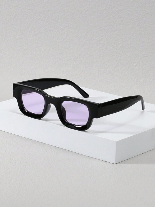 1 pièce Lunettes de mode à monture étroite et épaisse rectangulaire avec surface concave pour le style de rue et les accessoires d'ombre. Accessoires d'Halloween et de plage. Lunettes de soleil au look mode de rue et convenant pour les pulls, vestes, sweats à capuche, pantalons et cargos. – Image 24