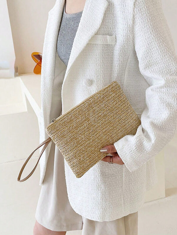 1 pièce Sac tissé porté à la main de style vacances pour femme, sac tressé en paille, sac portable polyvalent, petit sac plat frais de loisirs de vacances, sac pratique, pour les voyages d'affaires