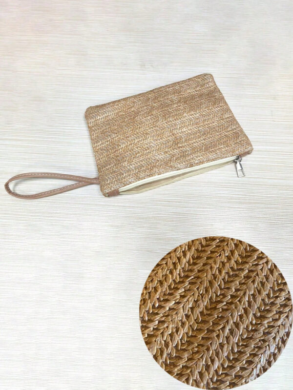 1 pièce Sac tissé porté à la main de style vacances pour femme, sac tressé en paille, sac portable polyvalent, petit sac plat frais de loisirs de vacances, sac pratique, pour les voyages d'affaires – Image 3
