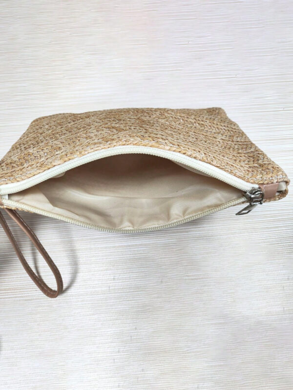 1 pièce Sac tissé porté à la main de style vacances pour femme, sac tressé en paille, sac portable polyvalent, petit sac plat frais de loisirs de vacances, sac pratique, pour les voyages d'affaires – Image 12