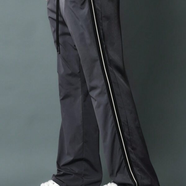SUMWON Pantalon en nylon à coupe évasée avec détail de ruban
